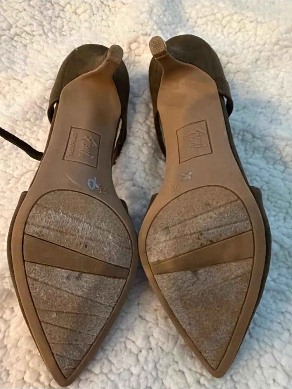 FIONI Clothing Olive Pointed-Toe Strappy Heels